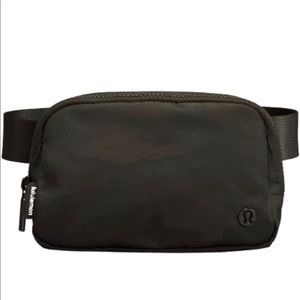 New Lululemon Everywhere Belt Bag *1L Heritage Camo Dark Olive Sargent Green